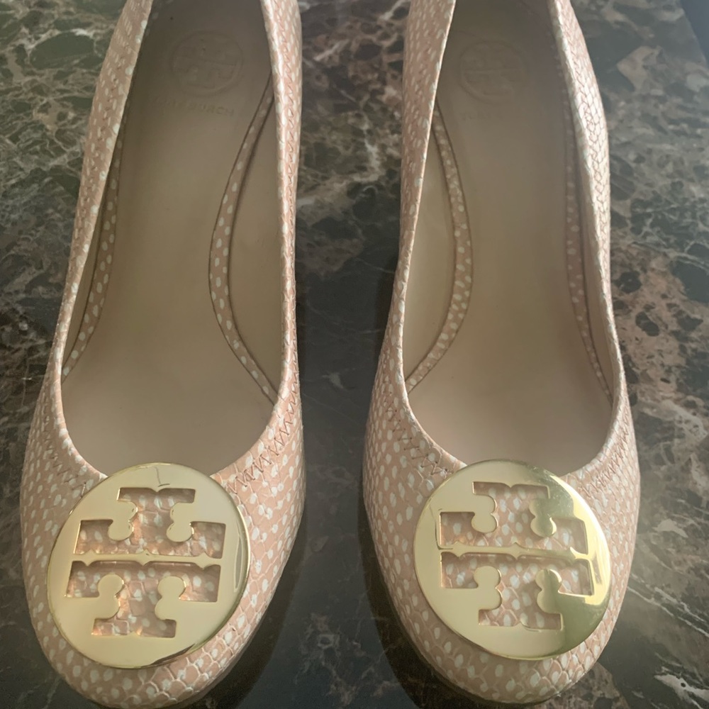 Tory Burch wedge shoes size 10M